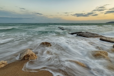 Learn “행복” (Happiness) through Korean Café Culture